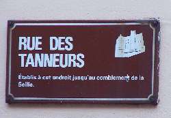 rue-des-tannuers-sign